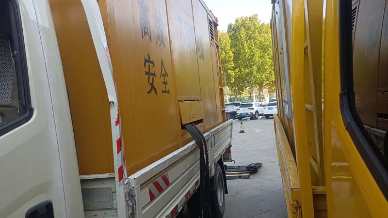 镶黄如何判断柴油发电机组和UPS电源的切换时间是否符合要求？