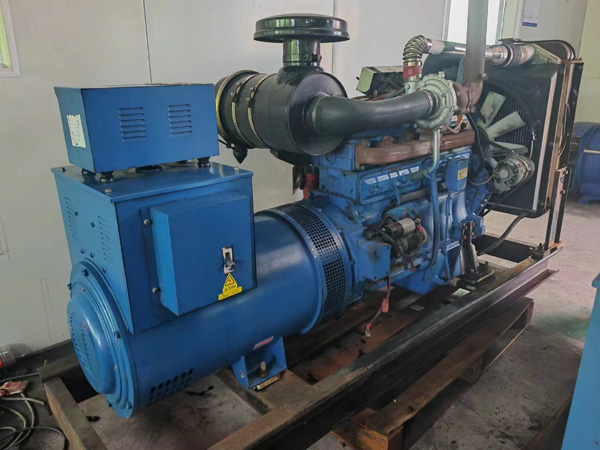 镶黄100kW柴油发电机组使用多级机油有哪些优缺点？